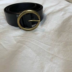 aritzia Wilfred free belt.